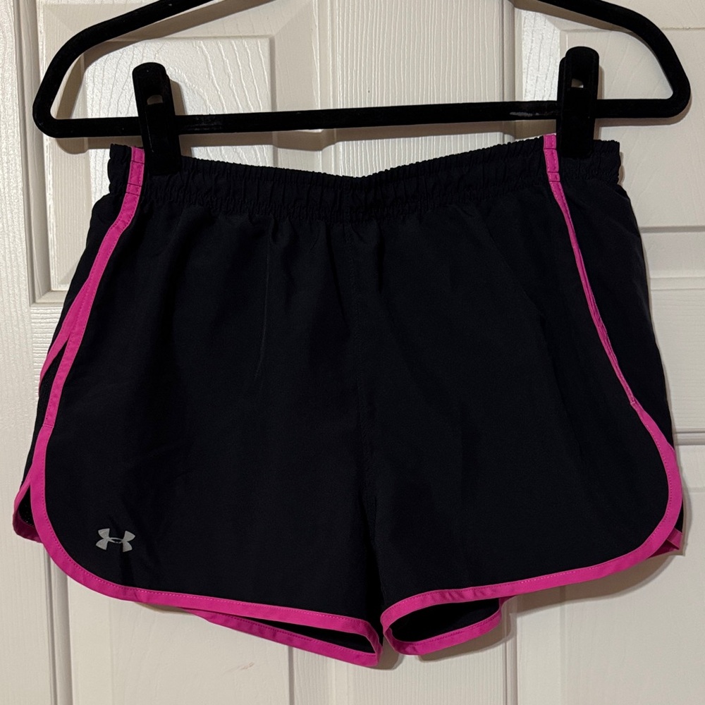 Under Armour Women’s Athletic 3” Inseam Black/Pink Shorts Small Running Workout